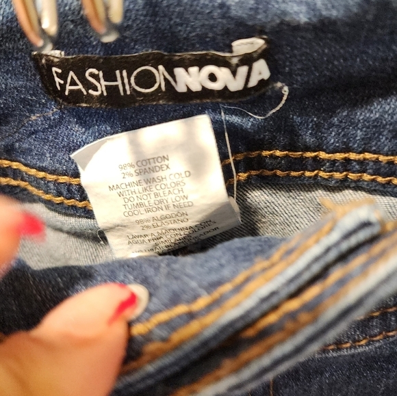 Fashion Nova High-Waisted Skinny Jeans Size 7/28 - Picture 9 of 11